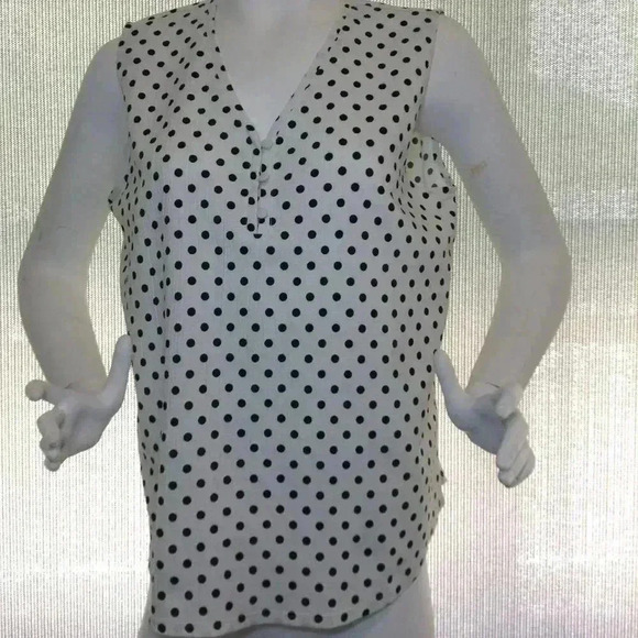 Adrianna Papell "L" Sleeveless V-neck blouse; Business Casual, Preppy, Girlcorp - Picture 1 of 6
